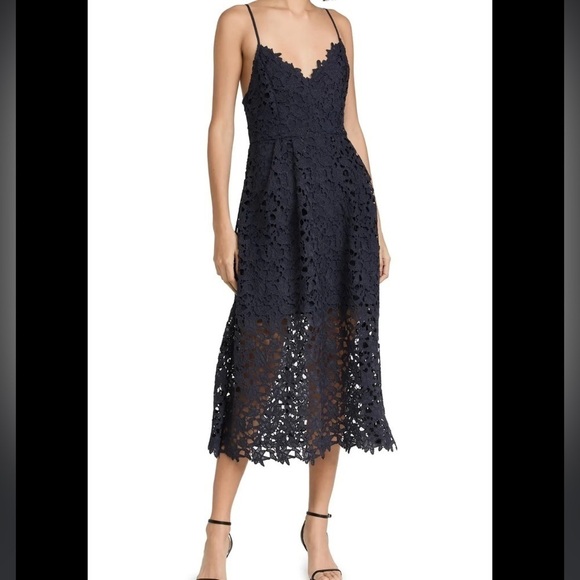 ASTR THE LABEL A Line Lace Midi Dress Navy Size Medium - Picture 10 of 10